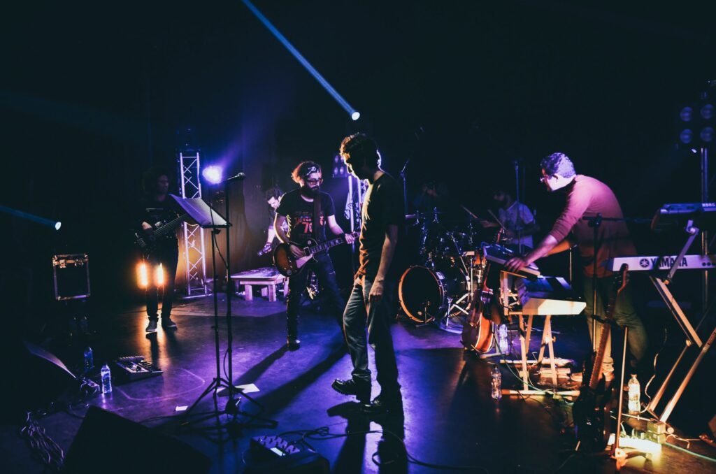 From the Stage to the Blackjack Table: Musicians Who Love Gambling